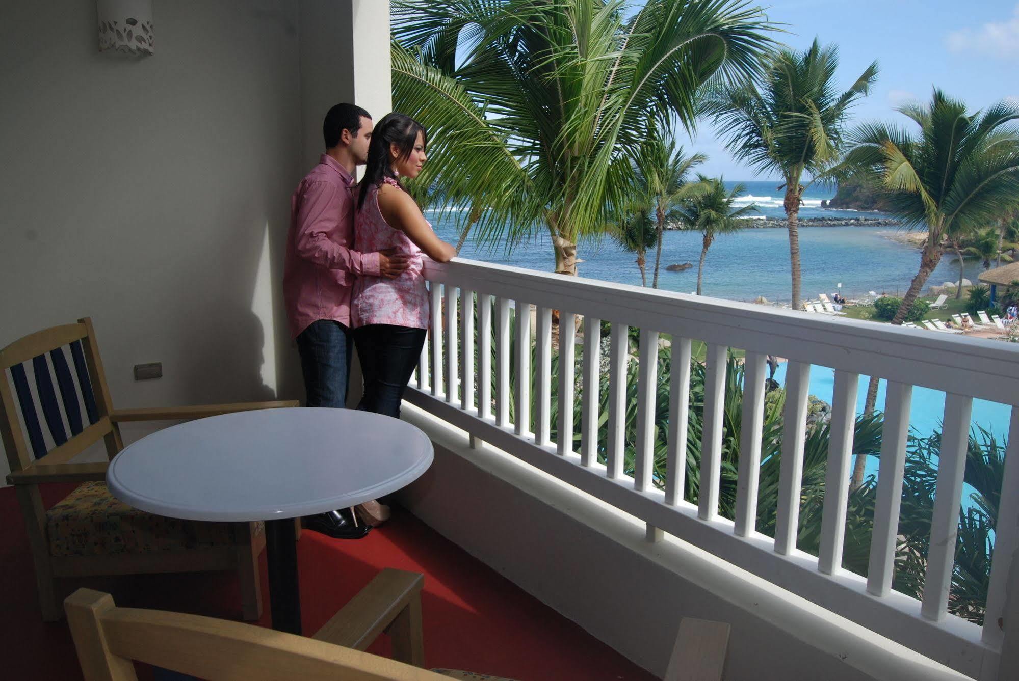 Aquarius Vacation Club At Dorado Del Mar Hotell Exteriör bild