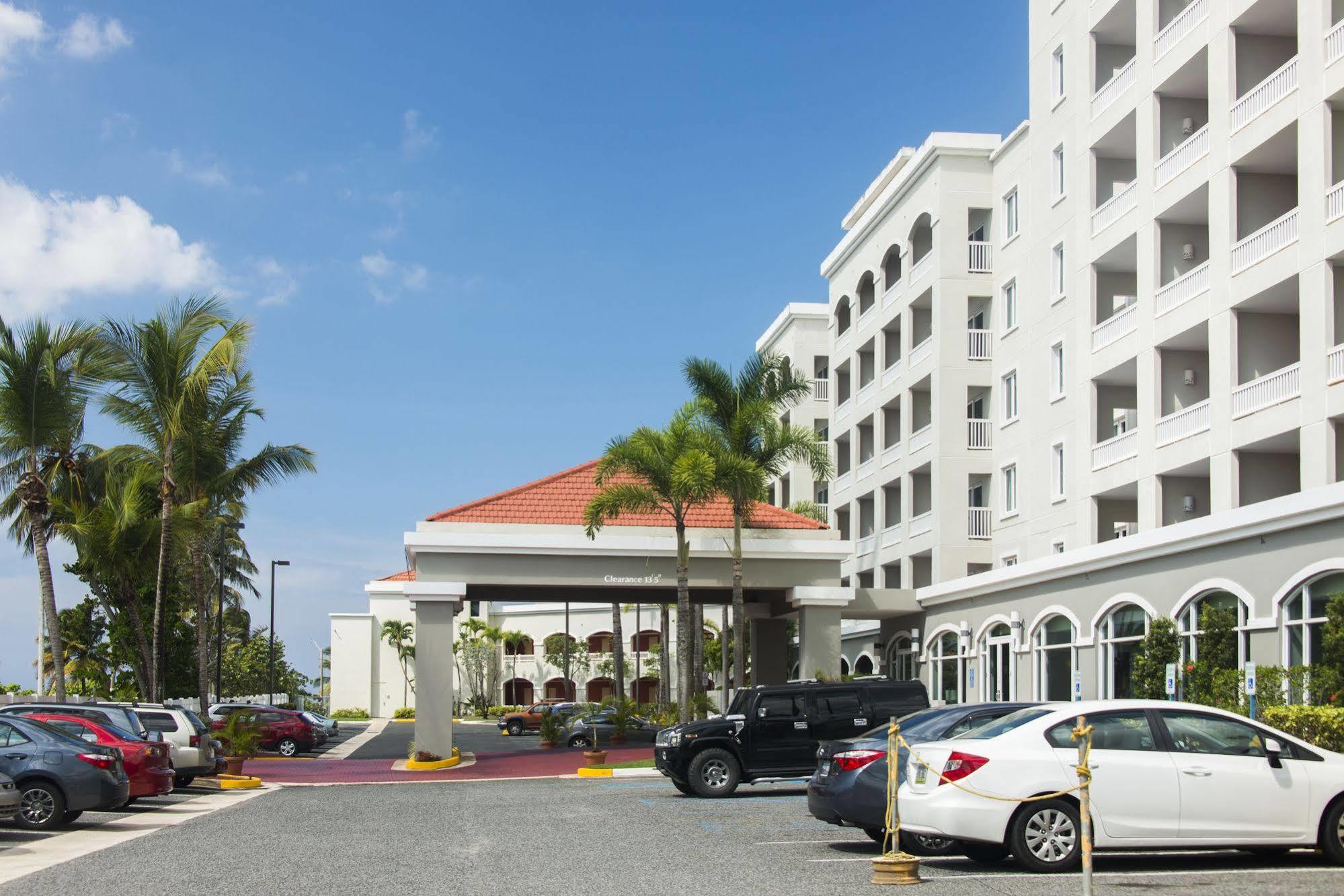 Aquarius Vacation Club At Dorado Del Mar Hotell Exteriör bild